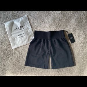 NVGTN pro shorts in black, Mediums!